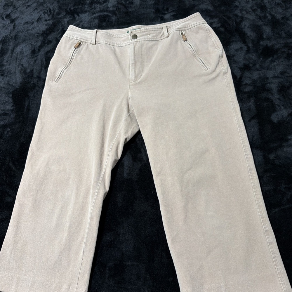Vintage Lauren Ralph Lauren Size 12 Beige Stretchy  Mid Rise Capri Crop Pants